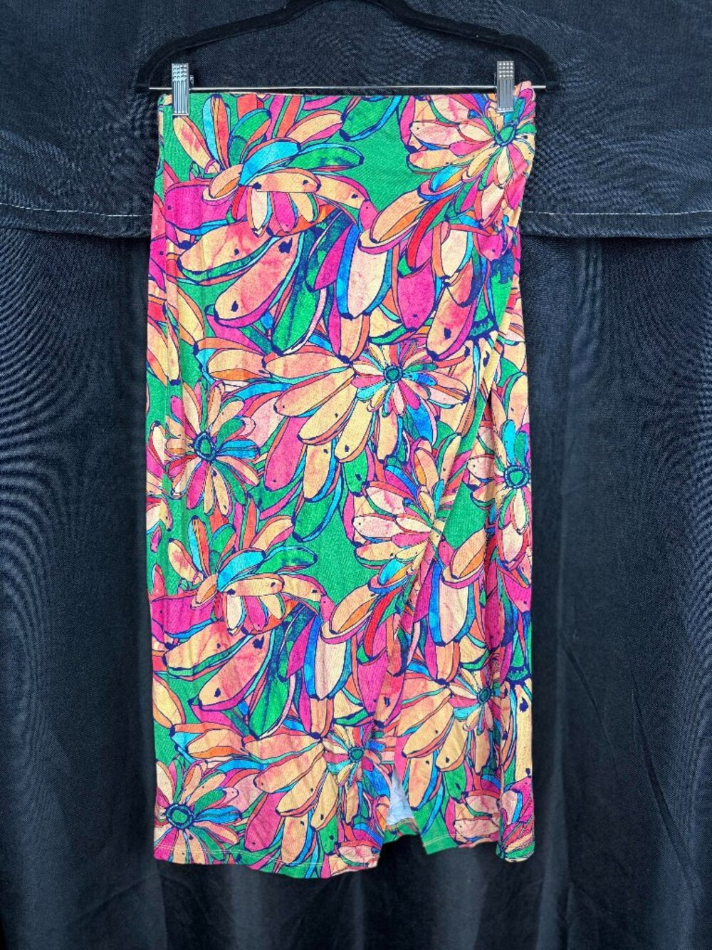 Farm Rio Tropical Getaway Midi Pencil Skirt ( size small)